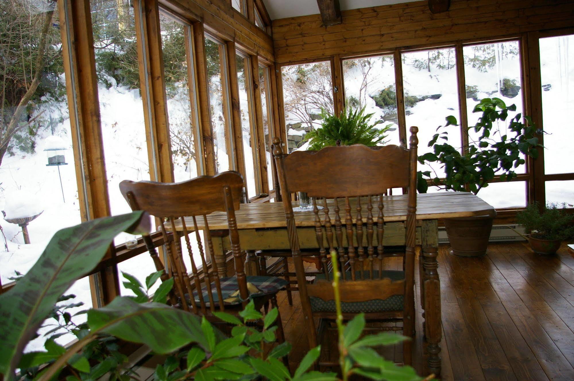 Auberge Du Maitre Forgeron Beaupré Екстериор снимка